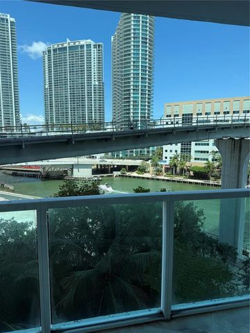 31 SE 5th Street 705, Miami, FL 33131
