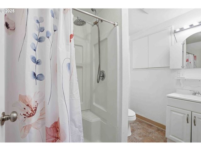 5311 Ne 22ND Ave, Vancouver, WA 98663