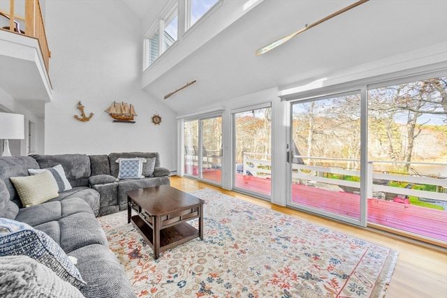 11 Elizabeth, Yarmouth, MA 02673