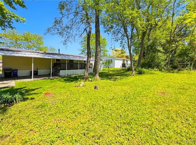 84 Millstream Court, New Hartford, NY 13321