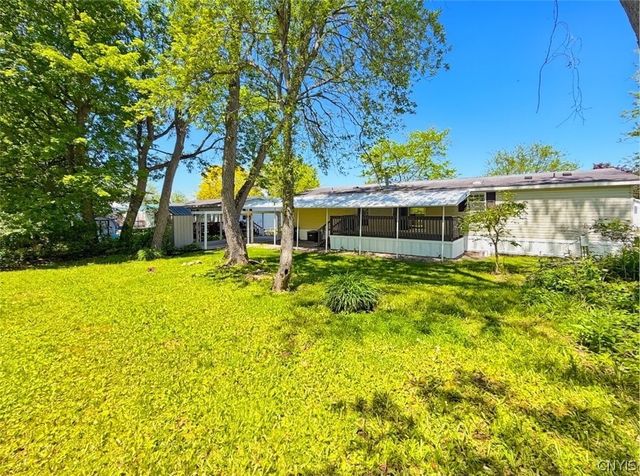 84 Millstream Court, New Hartford, NY 13321