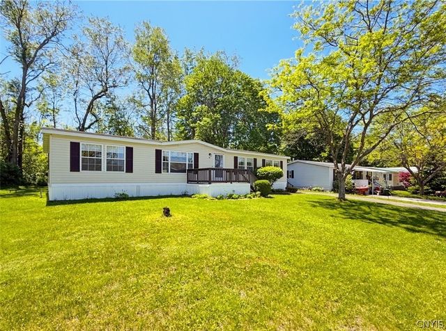 84 Millstream Court, New Hartford, NY 13321