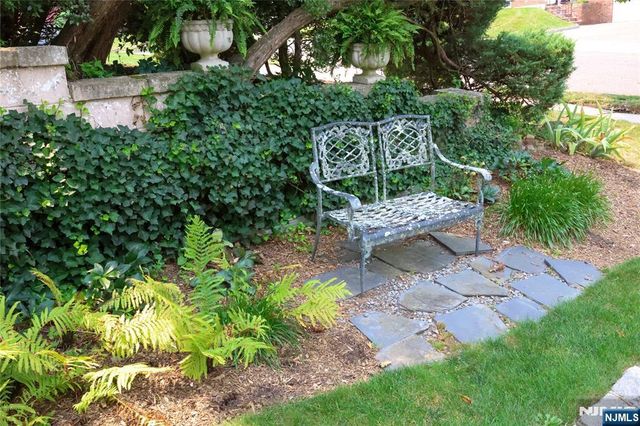 519 High Street, Oradell, NJ 07649