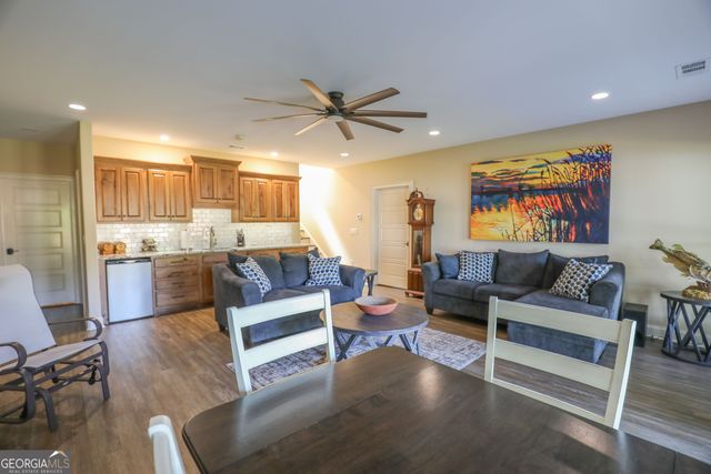 262 Poinsettia Place S, Sparta, GA 31087