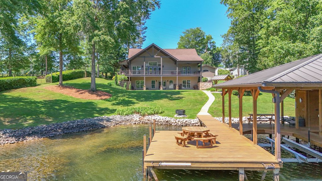 262 Poinsettia Place S, Sparta, GA 31087