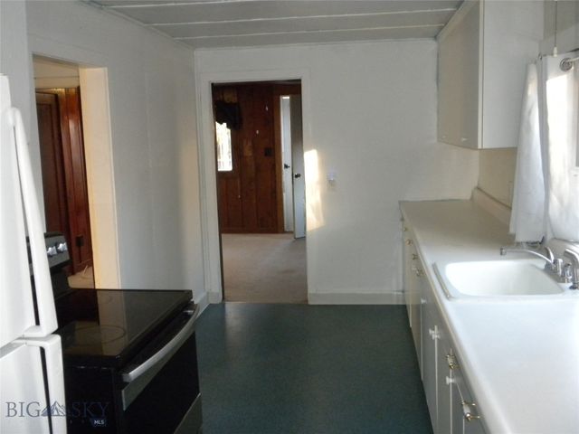 201 S BROOKE Street, Whitehall, MT 59759