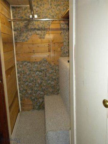 201 S BROOKE Street, Whitehall, MT 59759