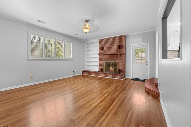 151 N WHITE STATION RD, Memphis, TN 38117