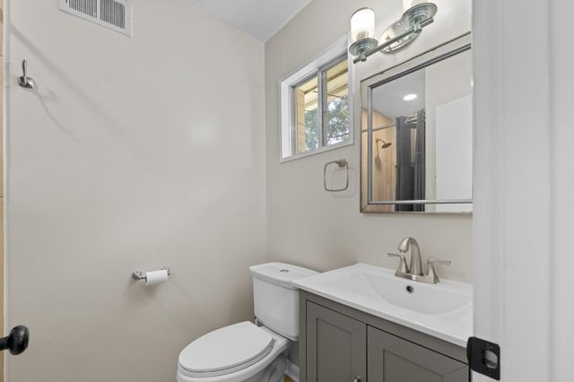 151 N WHITE STATION RD, Memphis, TN 38117