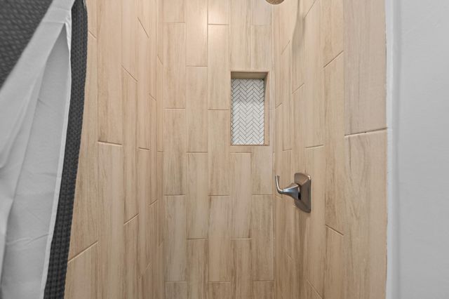 151 N WHITE STATION RD, Memphis, TN 38117