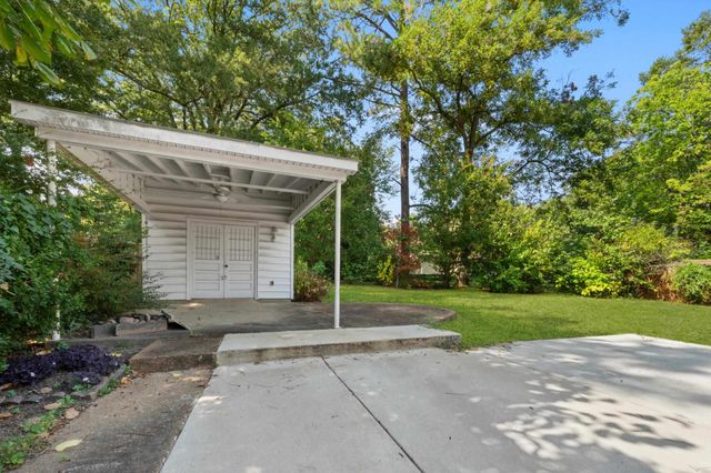 151 N WHITE STATION RD, Memphis, TN 38117