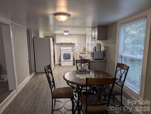 327 Aycock Street NE, Concord, NC 28025