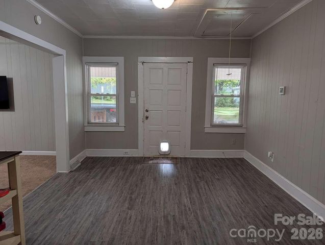 327 Aycock Street NE, Concord, NC 28025