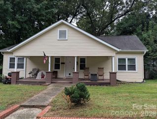 327 Aycock Street NE, Concord, NC 28025