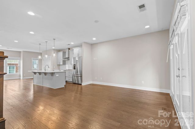 129 Grandin Road, Charlotte, NC 28208