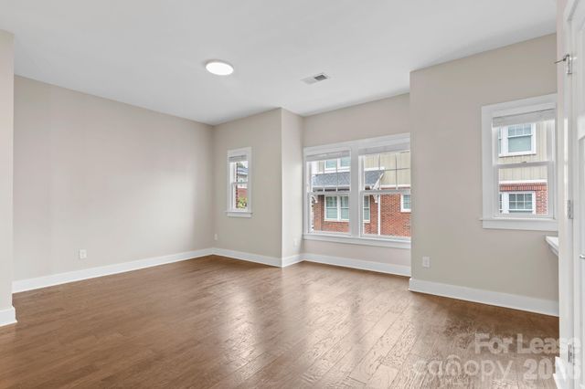 129 Grandin Road, Charlotte, NC 28208