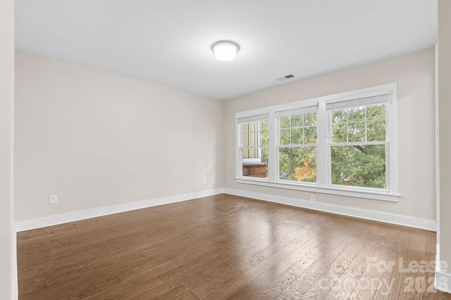 129 Grandin Road, Charlotte, NC 28208