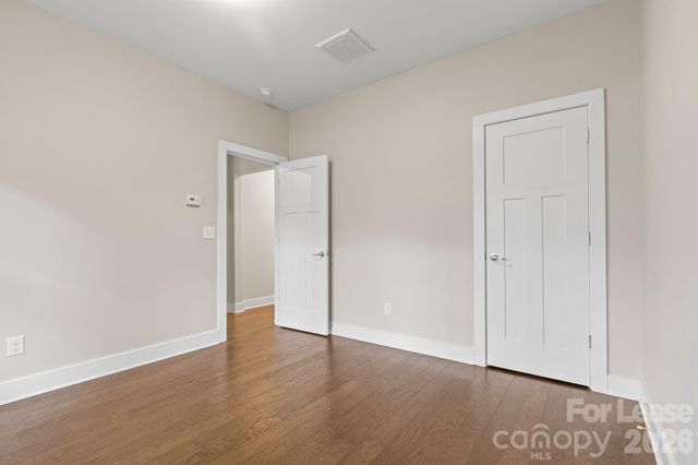 129 Grandin Road, Charlotte, NC 28208