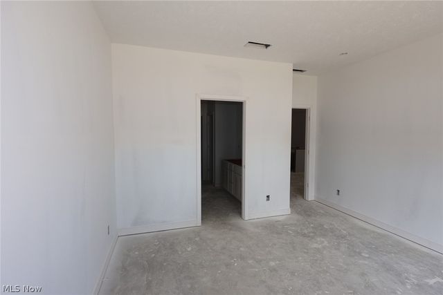 5091 Shepherds Glen, Willoughby, OH 44094