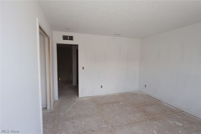 5091 Shepherds Glen, Willoughby, OH 44094