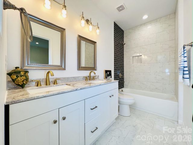 2415 Kimway Drive, Matthews, NC 28105