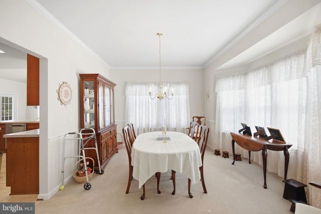 70 PARADISE VALLEY RD, Falling Waters, WV 25419
