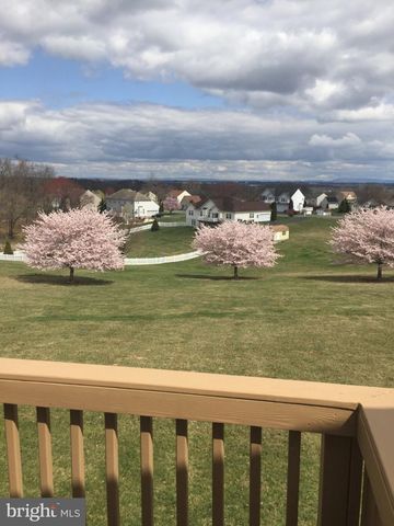 70 PARADISE VALLEY RD, Falling Waters, WV 25419