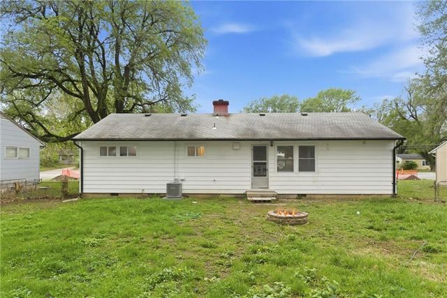 10803 Blue Ridge Boulevard, Kansas City, MO 64134