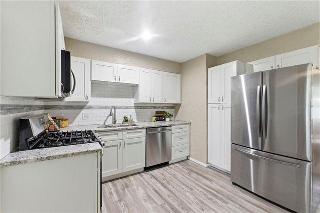 10803 Blue Ridge Boulevard, Kansas City, MO 64134