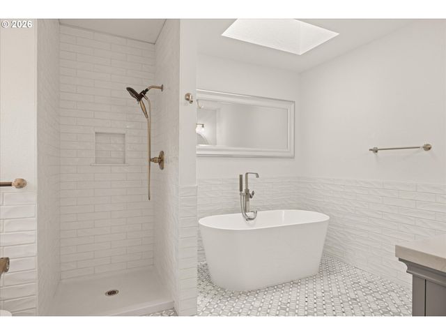 14101 Ne 144TH St, Brush Prairie, WA 98606