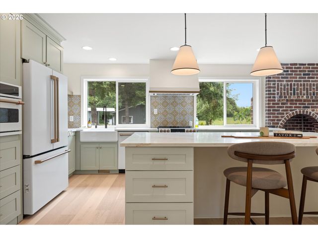 14101 Ne 144TH St, Brush Prairie, WA 98606