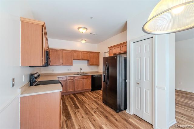 39696 Rockcrest Lane, Northville, MI 48168