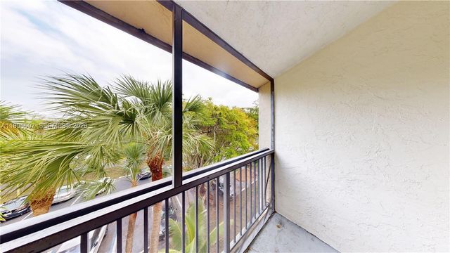 14201 N Kendall Dr 401D, Miami, FL 33186