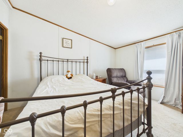 6313 N Lunar Lane, Alexandria, IN 46001