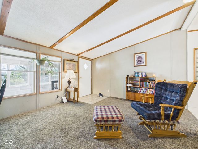 6313 N Lunar Lane, Alexandria, IN 46001