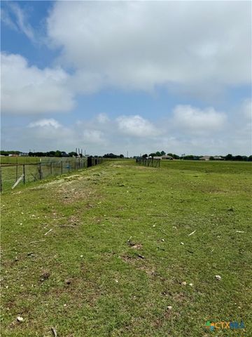 1111 W Hillyard Road, Moody, TX 76557
