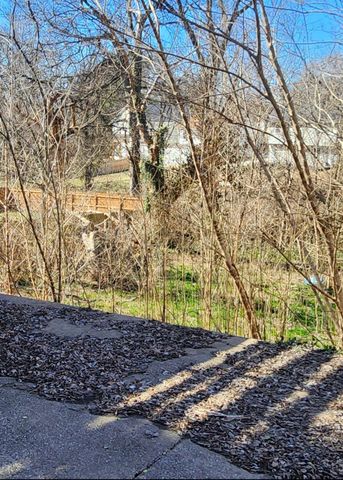 1211 Saturn Dr, Nashville, TN 37217
