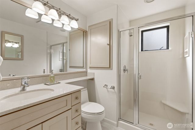 8844 SE 37th Street, Mercer Island, WA 98040