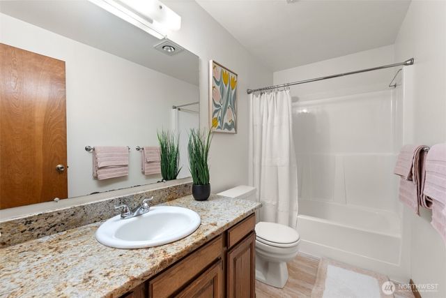 8844 SE 37th Street, Mercer Island, WA 98040