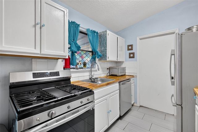 11305 SE 76TH AVENUE, Belleview, FL 34420