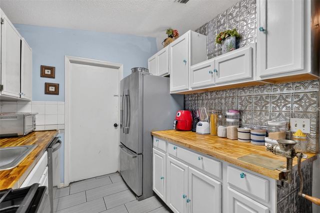 11305 SE 76TH AVENUE, Belleview, FL 34420