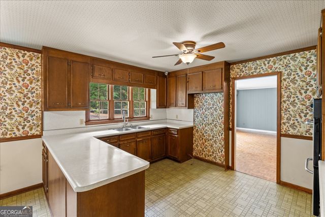 121 S Ole Hickory Trail, Carrollton, GA 30117