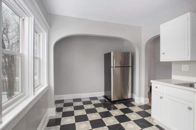 1424 Portage Street, Kalamazoo City, MI 49001