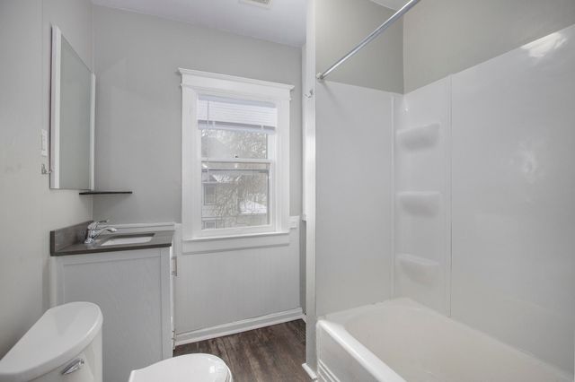 1424 Portage Street, Kalamazoo City, MI 49001