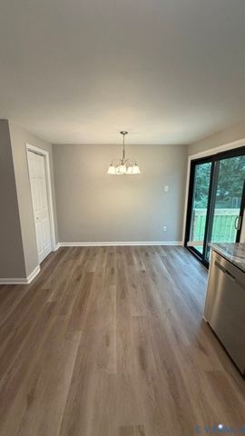 15708 Timberline Dr, Chesterfield, VA 23834