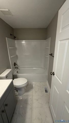 15708 Timberline Dr, Chesterfield, VA 23834