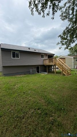15708 Timberline Dr, Chesterfield, VA 23834