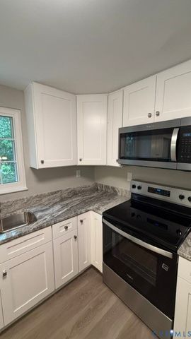15708 Timberline Dr, Chesterfield, VA 23834
