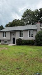 15708 Timberline Dr, Chesterfield, VA 23834