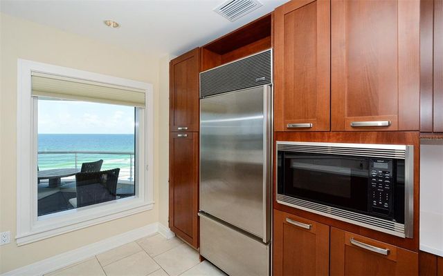 915 SEASIDE DRIVE 613, Weeks 32-33, Sarasota, FL 34242